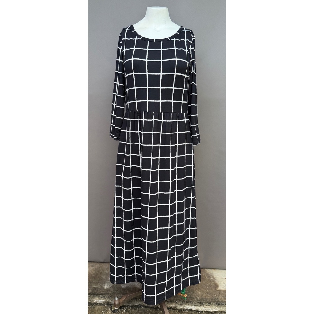 Mary Square Medium Black White Windowpane Grid Maxi Dress Pockets Long Sleeve